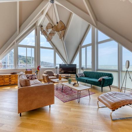 Le poséidon, gîte EXCEPTIONNEL face à la mer avec spa, terrasse, 4 chambres UN VRAI COUP DE COEUR Fécamp Extérieur photo