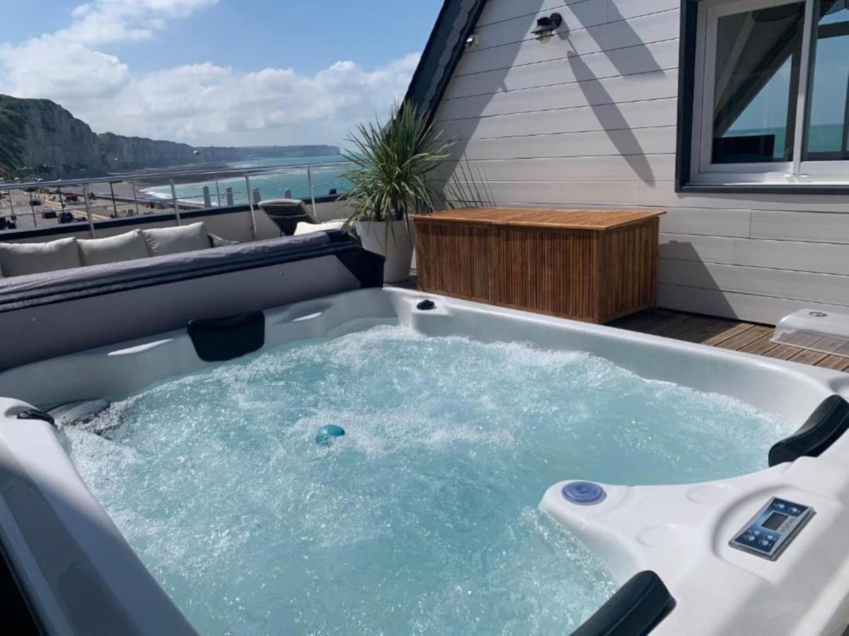 Le poséidon, gîte EXCEPTIONNEL face à la mer avec spa, terrasse, 4 chambres UN VRAI COUP DE COEUR Fécamp Extérieur photo